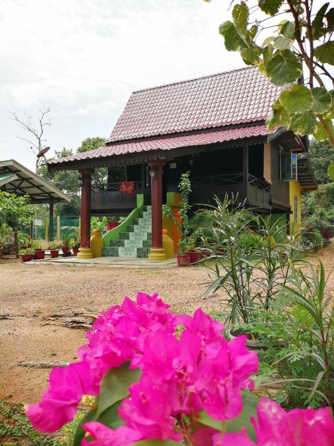 Homestay Warisan Bonda Masjid Tanah/Melaka Eksteriør billede